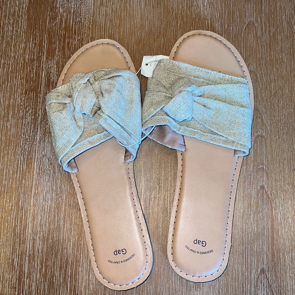 GAP Shoes - GAP Sandals. Size 10. NWT.